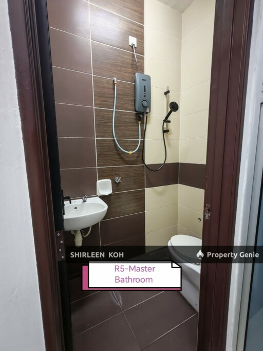 Room for Rent at Taman Nusantara @ Gelang Patah