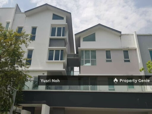 4 STOREY COURTYARD VILLA @ CONTOURS TAMAN MELAWATI