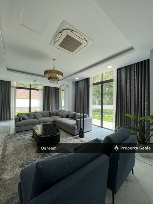 [Corner Lot] 3 Storey Semi D Taman Bukit Puchong. Puchong.