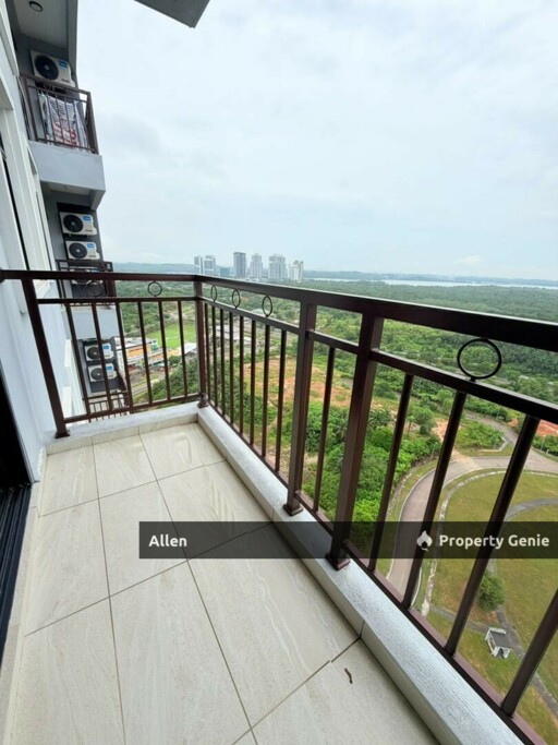 Optimus Medini Apartment –Unit with Unblocked View
