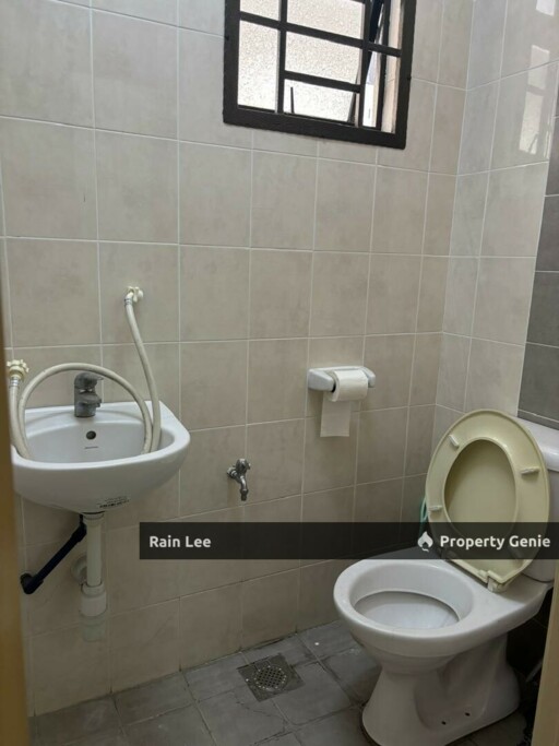 Freehold / Fully Extended / 3 Storey Terrace for Sale / Intermediate Lot / Near Pavilion Bukit Jalil /24Hrs Security with Gated & Guarded