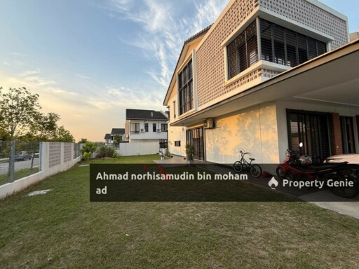 Corner Lot & Facing Open &  Furnished : 2 Storey Elmina Green 1