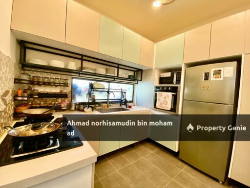 Freehold : CORNER LOT 2.5 STOREY SEKSYEN 16 Shah Alam for SALE