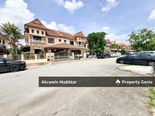 2 Storey Terrace Bandar Nusaputra, Puchong  .