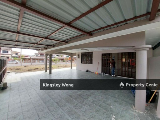 Pengkalan Timur Double Storey Corner House Move in Condition For Sale