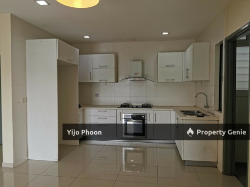 Parkland 3R3B Low Density Fully Furnished density With 2 Car Parks