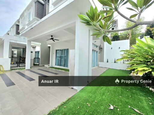 [CORNER LOT EXTRA LAND] 3-storey Terrace Superlink Tiara South