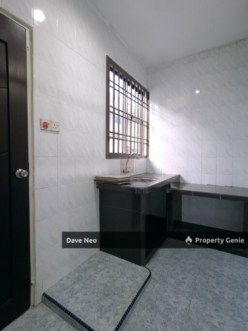 Taman Daya | 2-Storey House | 4Beds 3Baths | Partial Furnished | Near Setia Indah