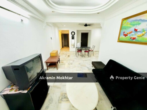 Renovated, Partially Furnished & 1 Parking | Seri Mas Condominium Amber Tower, Cheras Kuala Lumpur