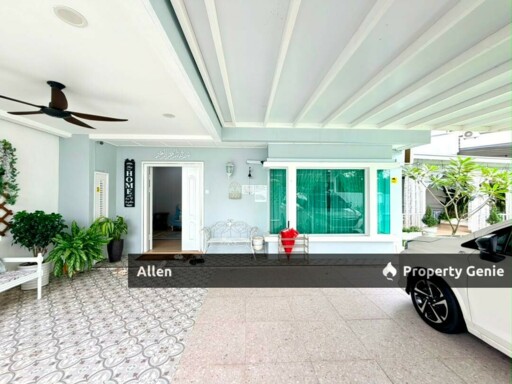 Rare Corner Lot Double-Storey Terrace House @ Mutiara Rini Mutiara Rini 双层排楼稀有角头间