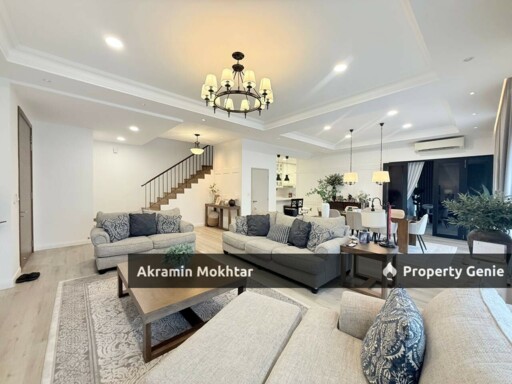 FULLY RENOVATED & PARTIALLY FURNISHED |  GAMUDA 25.7  Lucent Residence @ Twentyfive.7 Two storey Semi D Corner Lot (Cul De Sac)
