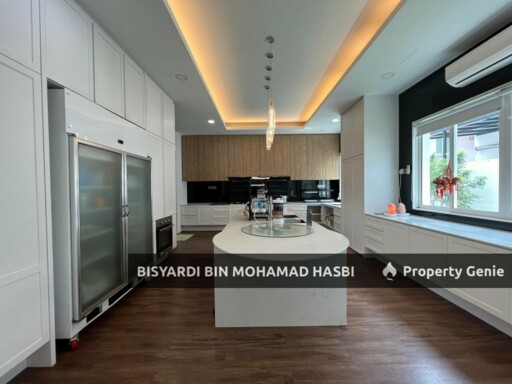 FULLY FURNISHED & RENOVATED 3 STOREY BUNGALOW, TAMAN TAMING MUTIARA 2, BANDAR SUNGAI LONG, KAJANG .