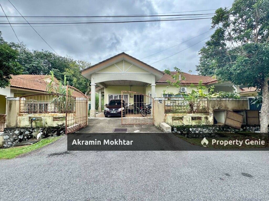 Freehold & Bebas Banjir | SEMI D Single Storey, Taman Desa Baiduri Harmoni, Salak Tinggi