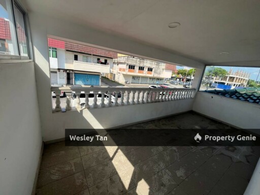 Jonker Tan Cheng Lock 2.5 Storey Shops Land Size 18x300 With 10 Rooms
