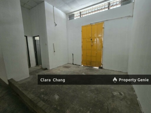 Taman Koperasi Kluang Double Storey Shoplot for Sale