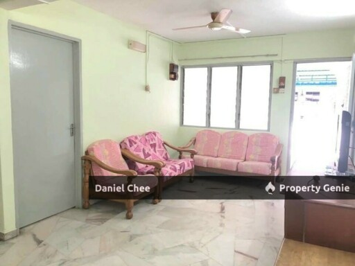 Pengkalan Semi Furnished Double Storey Terrace House FOR RENT
