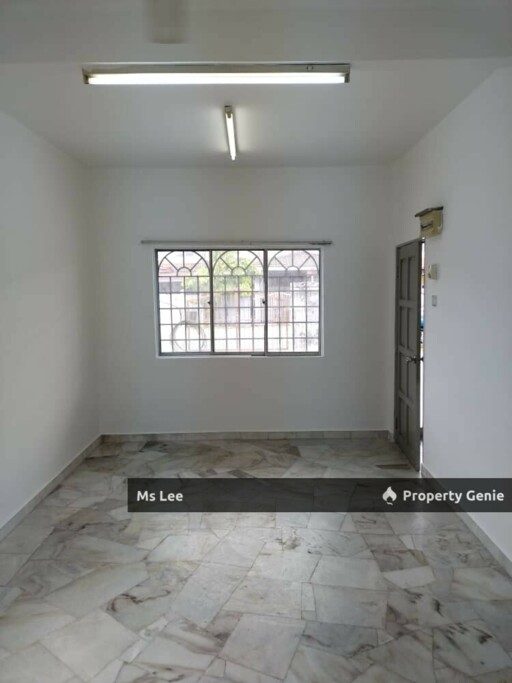 End Lot 2 storey Town House (Ground floor)-Taman Sri Sentosa @ Klang-Ready Now
