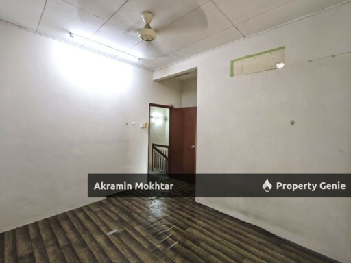 Facing Open  Double Storey, Lorong Az- Zaharah  Seksyen 10, Puncak Alam 