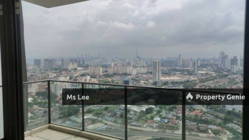Lakeville Residence with KLCC & KL Tower View - Sale Below Bank Value Rm90k
