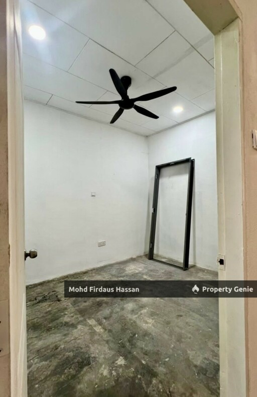 Taman Tunku Putra, Kulim Kedah. Renovated Unit. Sell Below MV.