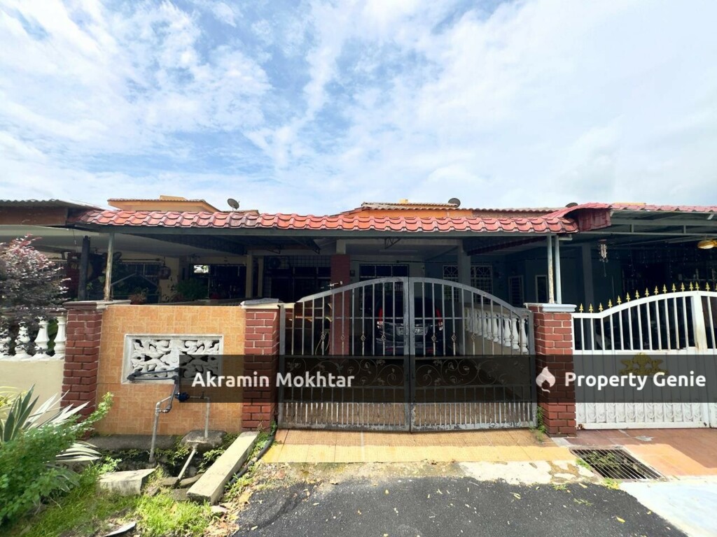 Freehold, Corner Lot & Facing Junction | Single Storey Intermediate Terrace House, Bandar Rinching, Seksyen 5, Semenyih