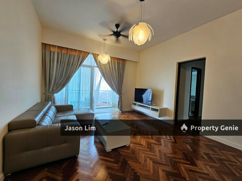 Quayside Luxury Seafront Condominium