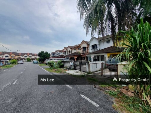2 Storey house-Bandar Armada Putra @ Pulau Indah,Pelabuhan Klang-Bumi Lot-Good for Investment
