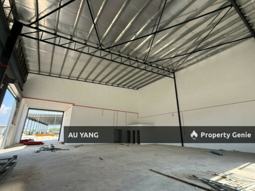 槟城 Bukit Minyak 1.5 层半独立式工厂出租（永久地契）1.5 Storey Semi Detached Factory For Rent @ Bukit Minyak (Freehold)