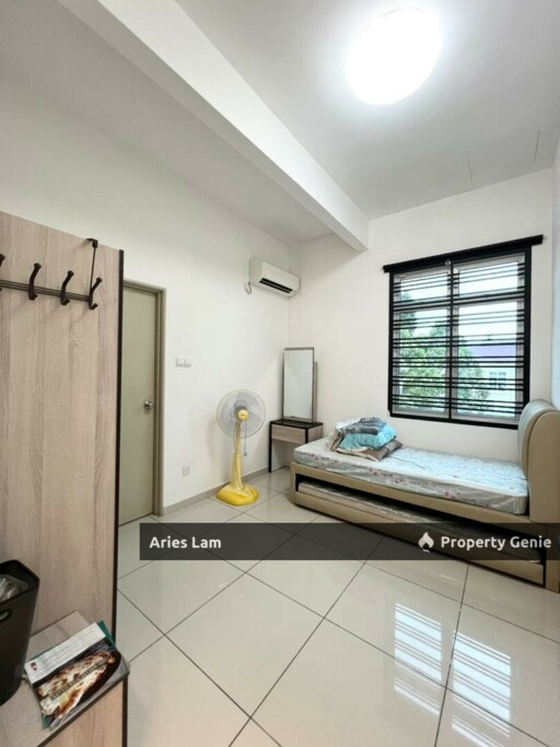 Corner Lot @ Kempas Utama / Double Storey Cluster House / Near Setia Tropika
