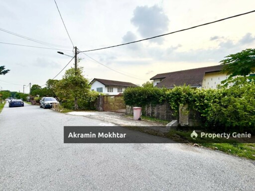 Freehold, Facing Open & Renovated | Double Storey Bungalow Kampung Tunku, Petaling Jaya