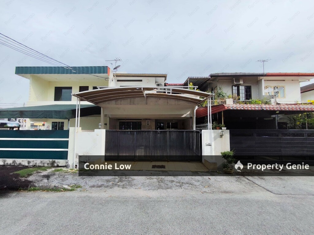 FREEHOLD Facing Field double storey terrace house for Sale Ipoh Garden South walking distance to shops and restaurants, prime location
