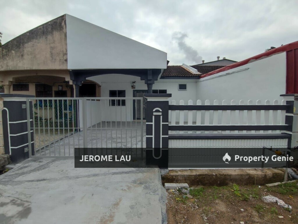 Single storey terrace for sale Taman puteri kluang
