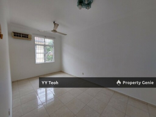 CORNER Taman Merbok Double Storey Terrace
