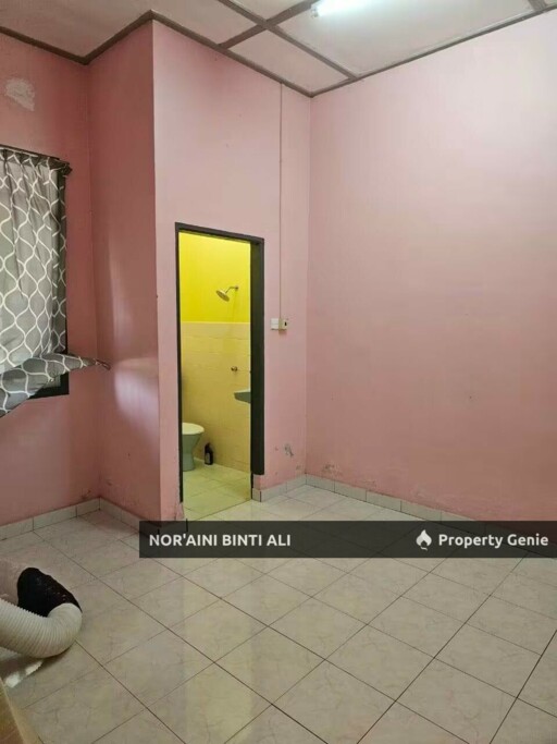 SEMI D SETINGKAT KG BARU KERTEH — UNTUK DIJUAL!