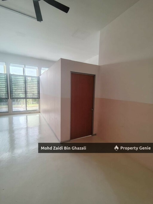 First Floor Shop Office Lot at Park Place, Cybersouth, Dengkil