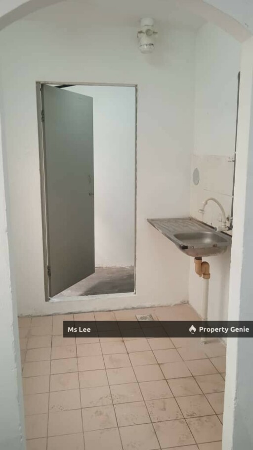 Flat Taman Suria Pendamar @ Port Klang-Blok C Tingkat 3-Ready 30/9
