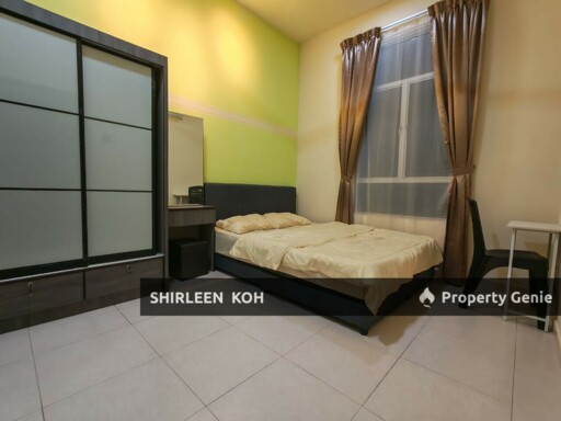 Female Room Renting at Suriamas Suites Condominium @ Larkin JB Town