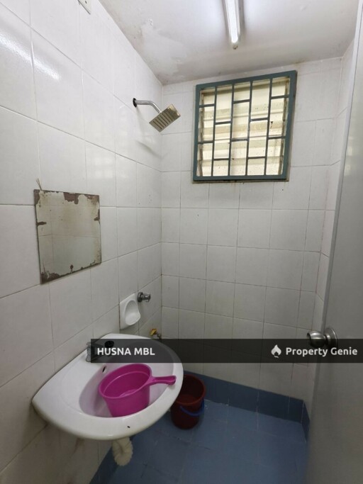Apartment Freehold 3 Bilik Low Level Pangsapuri Seroja Setia Alam Shah Alam Dekat Setia City Mall & NKVE