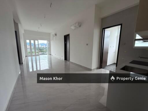 CODRINGTON RESIDENCE CONDO MIDDLE FLOOR 1512sf ORIGINAL UNIT GEORGETOWN