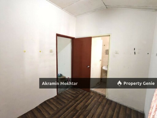 Facing Open  Double Storey, Lorong Az- Zaharah  Seksyen 10, Puncak Alam 