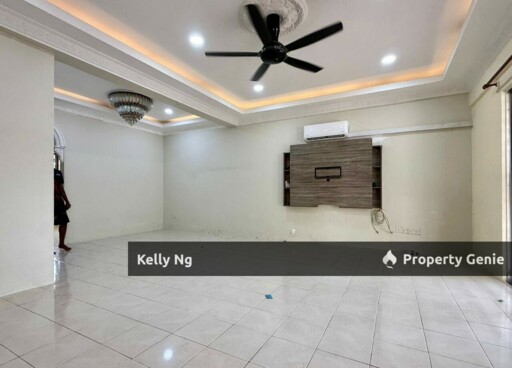 Double Sty House At Pandamaran Klang For Rent