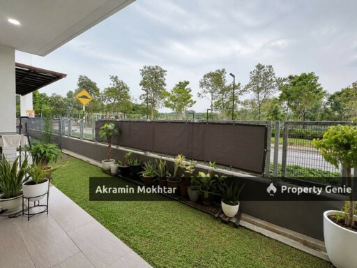 FREEHOLD, GROUND FLOOR, PARTIALLY FURNISHED & 2 PARKING | Oasis 1 Condo Mutiara Heights Prima Saujana Kajang