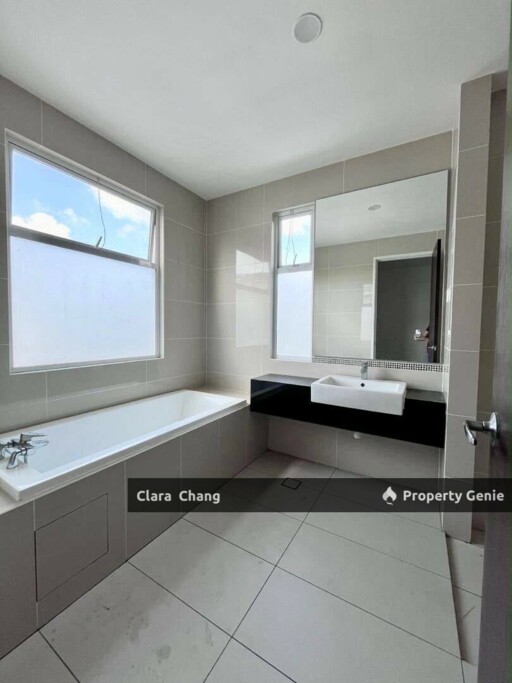 Isola Villa @ Senibong Cove 3 Storey Semi D House for Rent