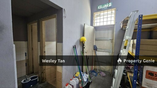 Cheng NSK 2 Storey Shop Roadside 22x70 Below Value With Movable Tenant
