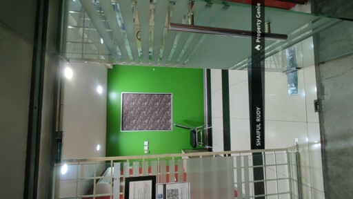 Diamond Square Commercial Center