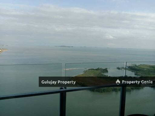 Seaview Studio Room Unit At Silverscape Service Condominium For Sales