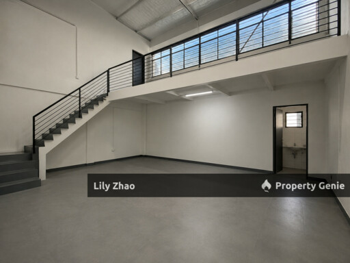 Warehouse / Showroom / Office, 6,400 sq ft Light Industrial 2-Storey Shop Lot📍Sadong Jaya, KK City Centre