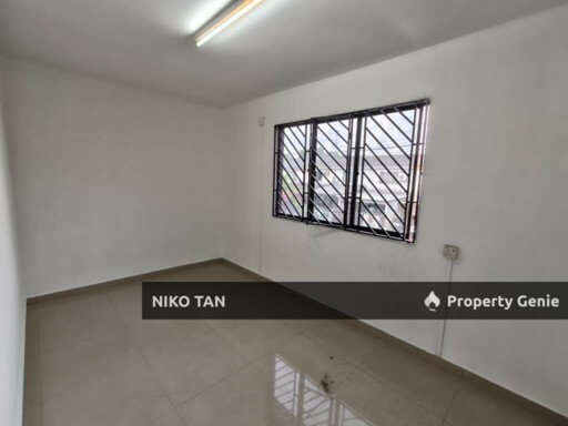 [FULL LOAN]2Storey Jalan Johar Desa Cemerlang, Ulu Tiram For Sale