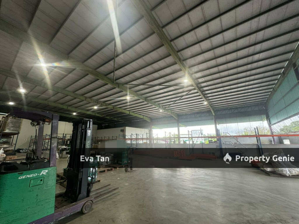 Simpang Renggam Detached Factory with Mezz Floor Office