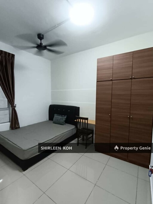 Female Room Renting at Suriamas Suites  @ Larkin JB Town